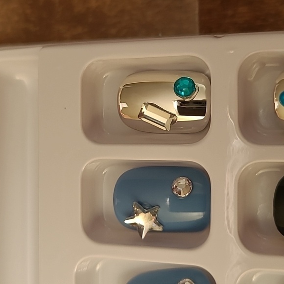 Rhinestone Stars & Hearts Press On Nails - Picture 12 of 14